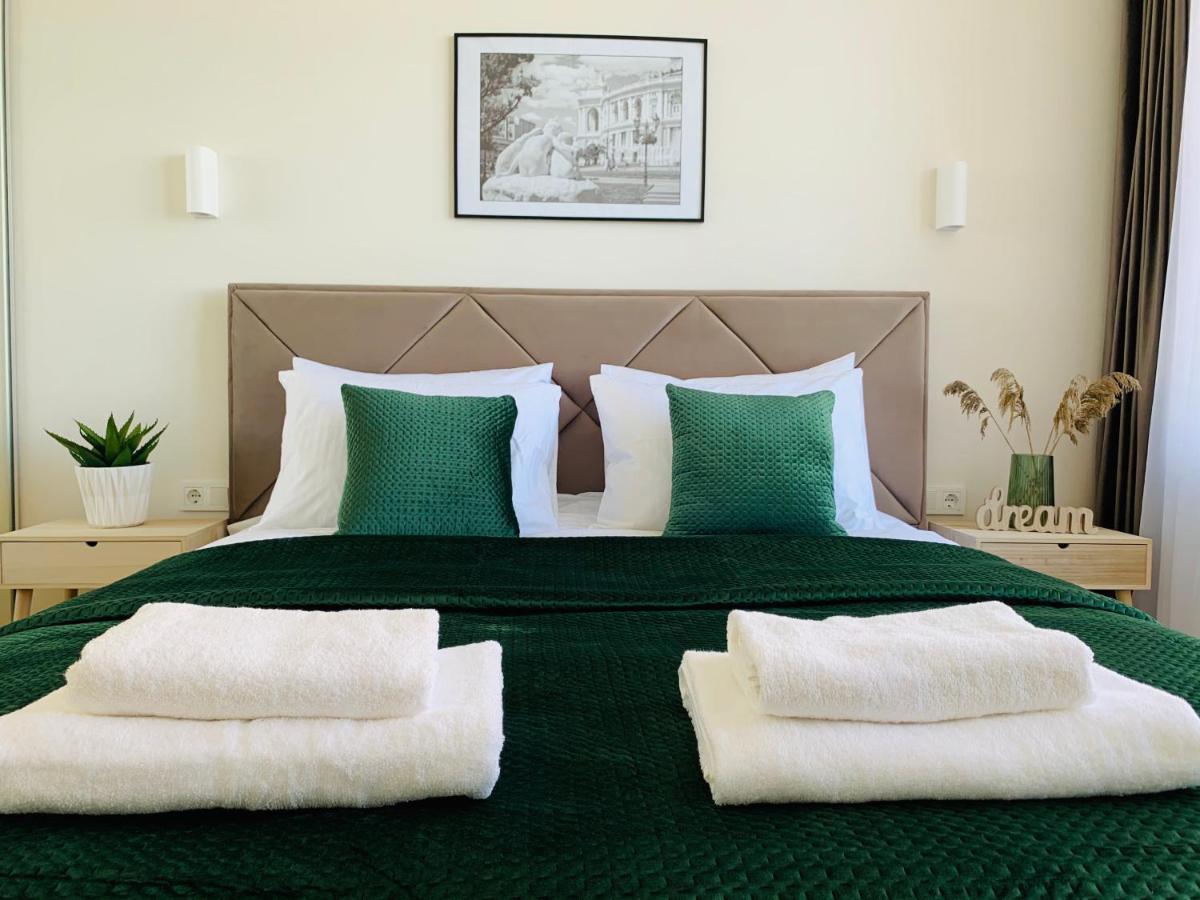 Arcadia Sunrise Sea View Apartment โอเดสซา ภายนอก รูปภาพ